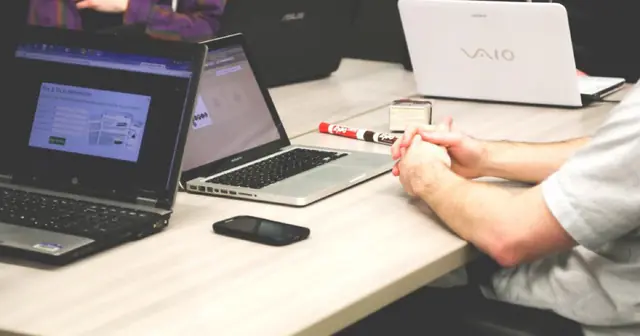 From ¥2,000 to ¥20,000 a video: three years of video editing, and the turning point of "direct sales after the director quit"