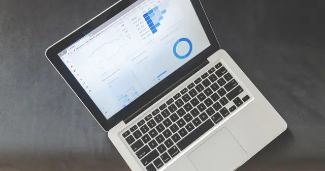 AdSense pays ¥386 per 1,000 pageviews. What 225 blogs sold on Rakko M&A say about the distance between PV and revenue