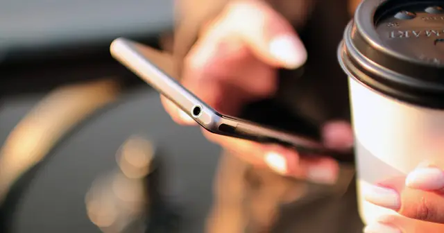 Payout: A Class-Action App Vibe-Coded in 14 Days Reached $1,003,227 ARR in 9 Months. It Cost About $10 to Build, and a Partner With 10 Million Followers Grew It